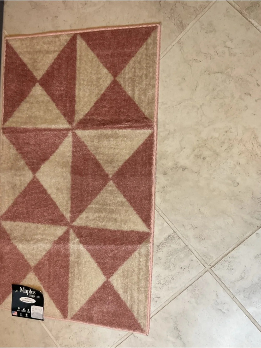 Pink & Cream Geometric washable rubber backed “Maples” Bath Rug NWT, 20 x 34